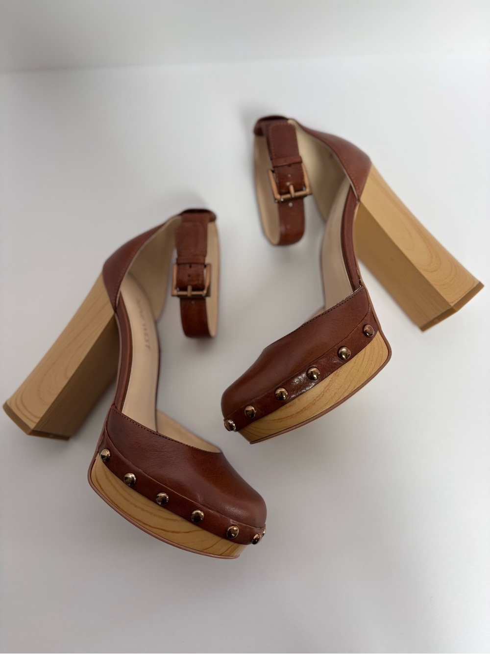 Nine West Cuzin Studded Wooden Platform Block Heal Sandals Brown Women’s Size 6